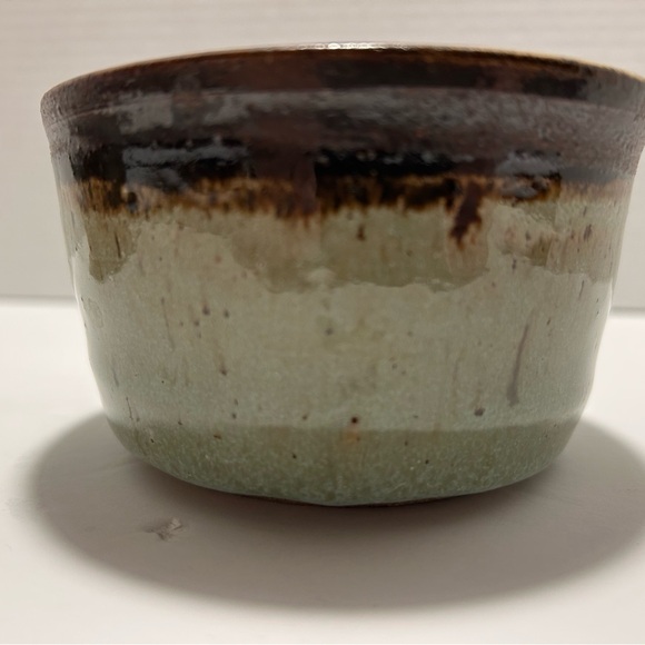 Other - Vtg Hand Crafted Studio Art Pottery Pot/Bowl, Glazed Stoneware Signed D.Grim